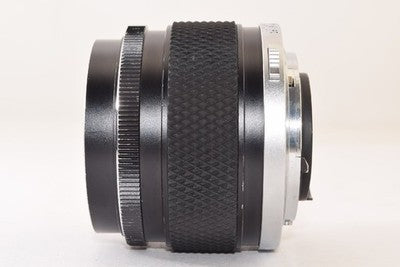 OLYMPUS OM-SYSTEM ZUIKO MC AUTO-W 28MM F2 LARGE-APERTURE WIDE-ANGLE LENS