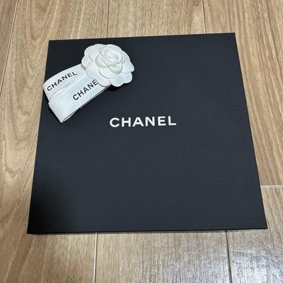CHANEL CAMELLIA FLORAL SILK SCARF BLACK WHITE 90×90CM WITH BOX