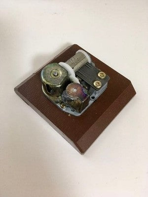 CAPCOM RESIDENT EVIL CODE VERONICA MUSIC BOX ASHFORD LULLABY RARE WORKING USED