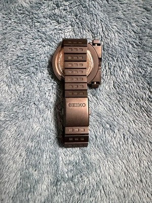 SEIKO SCED037 GIUGIARO ALIEN 2 REISSUE LIMITED 3000PCS QUARTZ CHRONOGRAPH AS IS