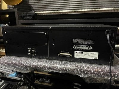 TASCAM 112 MKII PROFESSIONAL 3-HEAD CASSETTE DECK
