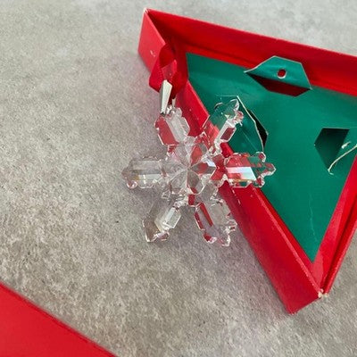 SWAROVSKI 1992 CHRISTMAS SNOWFLAKE CRYSTAL ORNAMENT WITH BOX RARE GOOD LIMITED