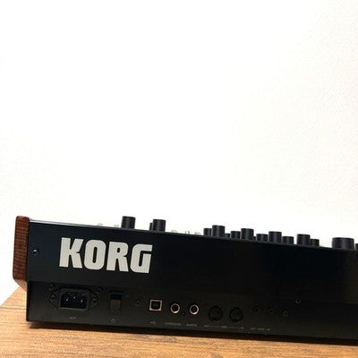 KORG PROLOGUE 8 ANALOG POLYPHONIC SYNTHESIZER KEYBOARD EXCELLENT CONDITION JAPAN