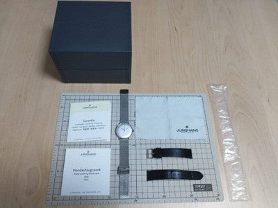 JUNGHANS 027 3700 00 MAX BILL MEN'S WRISTWATCH ROUND FACE GERMAN MADE SS BELT