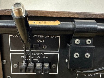 MARANTZ 115B TUNER – VINTAGE 1970S, POWERS ON, AM/FM ANALOG AS IS