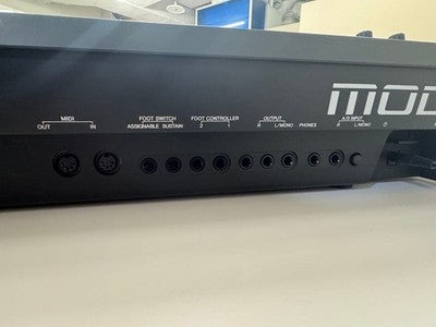 YAMAHA MODX6 61 KEY SYNTHESIZER EXCELLENT CONDITION WITH ACCESSORIES W/ ADAPTER