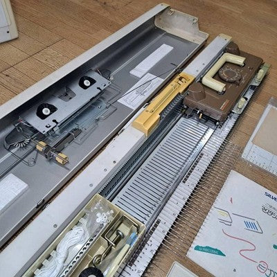 SILVER REED MY STUDIO SK155 9MM CHUNKY BULKY KNITTING MACHINE SERVICED FULL SET