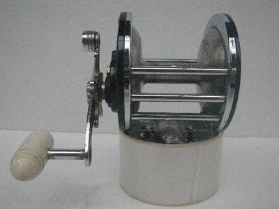 PENN LONG BEACH 67 WITH ROD CLAMP BAITCASTING REEL MADE IN USA SALTWATER FISHING
