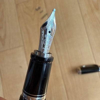 Montblanc 4810 Fountain Pen 18K Nib Unused From Japan