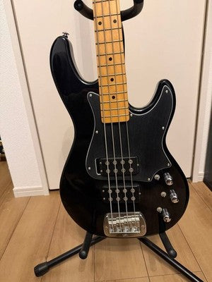 G&L L-2000 PREMIUM FUJIGEN JAPAN ELECTRIC BASS EXCELLENT CONDITION W/BAG