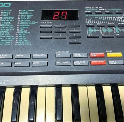 YAMAHA VSS-200 SAMPLER SYNTH KEYBOARD TESTED WORKING RARE AS IS