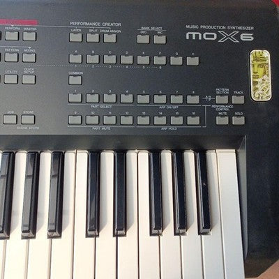 Yamaha MOX6 61-KEY SYNTHESIZER KEYBOARD FULLY TESTED SOUND OUTPUT WORKING UNIT