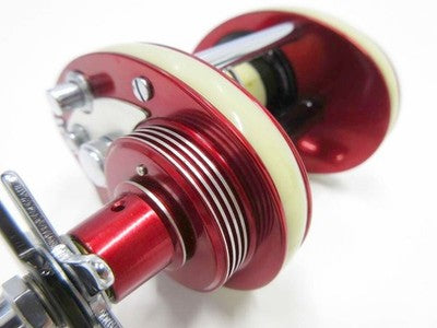 J.A.COXE BRONSON INVADER 26 BAITCASTING REEL MADE IN USA FISHING NEAR MINT