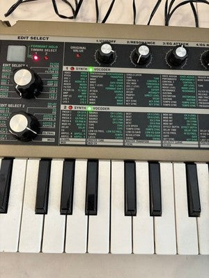 KORG MICROKORG ANALOG MODELING SYNTHESIZER KEYBOARD VOCODER USED JAPAN