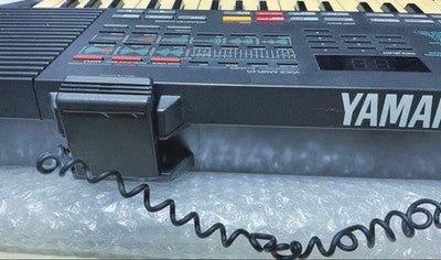 YAMAHA VSS-200 SAMPLER SYNTH KEYBOARD TESTED WORKING RARE AS IS