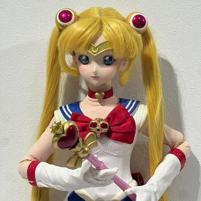 VOLKS DOLLFIE DREAM SISTER DDS SAILOR MOON TSUKINO USAGI DOLL FIGURE W/BOX USED