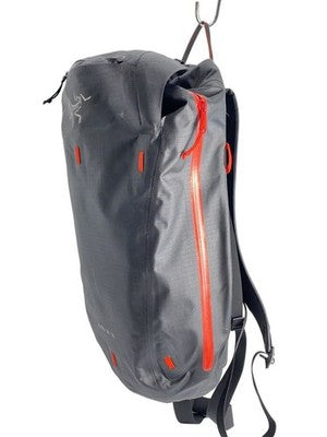 ARC'TERYX NYLON BACKPACK 19644-131243 22L BLACK HIKING USED