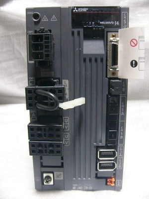 MITSUBISHI MR-J4W2-77B-EB SERVO AMPLIFIER 750WX2 UNUSED NEW FROM JAPAN BLACK