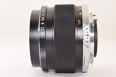 OLYMPUS OM-SYSTEM ZUIKO MC AUTO-W 28MM F2 LARGE-APERTURE WIDE-ANGLE LENS