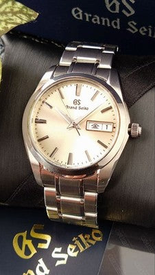 GRAND SEIKO SBGT235 MEN'S WRISTWATCH GS ROUND FACE JAPAN MADE DIAL COLOR: WHITE