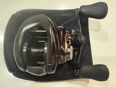 SHIMANO 23 ANTARES DC MD XG RIGHT HANDLE BAITCAST REEL USED EXCELLENT CONDITIONS