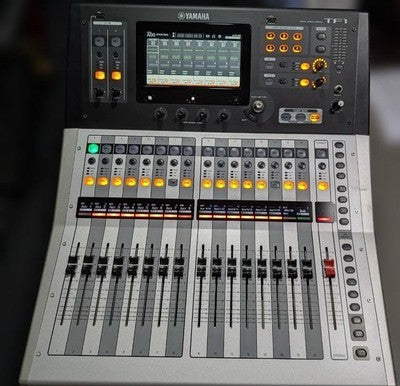 YAMAHA TF1 DIGITAL MIXER V4.56 EXCELLENT CONDITION W/ ORIGINAL BOX JAPAN