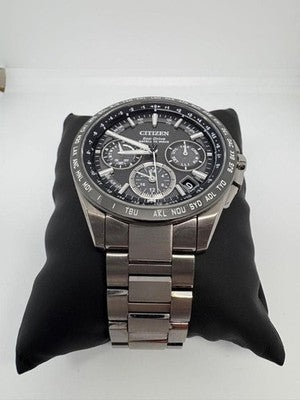 CITIZEN ATTESA SATELLITE WAVE F900-T021557 TITANIUM SOLAR RADIO WATCH BOX