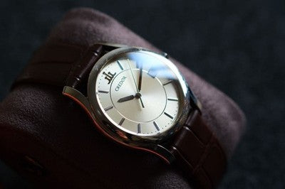 SEIKO CREDOR SIGNO 8J82-0AA0 HIGH ACCURACY QUARTZ CHAMPAGNE SUNRAY MENS WATCH