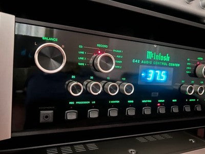 MCINTOSH C42 AUDIO CONTROL CENTER PREAMPLIFIER 8 BAND EQ VINTAGE HIGH END AUDIO