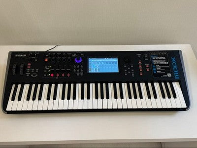 YAMAHA MODX6 61 KEY SYNTHESIZER EXCELLENT CONDITION WITH ACCESSORIES W/ ADAPTER