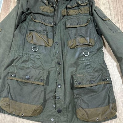 BARBOUR X TOKITO BEACON HERITAGE MILITARY WAXED JACKET OLIVE GREEN SIZE SMALL