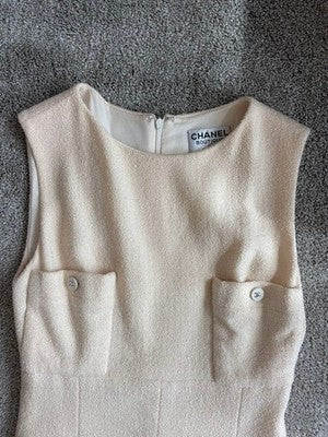 CHANEL IVORY SLEEVELESS DRESS SIZE 38 WOOL SILK CC BUTTON ELEGANT AUTHENTIC