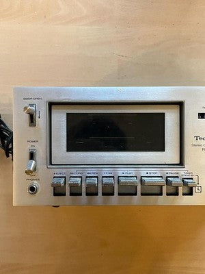 TECHNICS RS-617U STEREO CASSETTE DECK SILVER ANALOG VU METERS VINTAGE