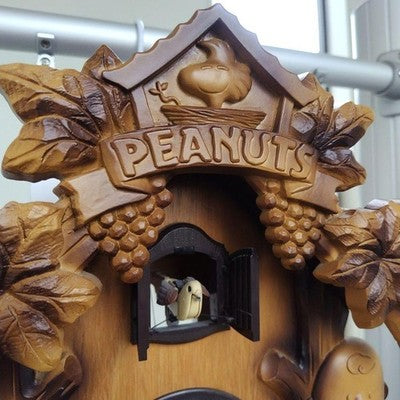 CITIZEN SNOOPY CUCKOO CLOCK WOODEN HAND-CARVED FUNCTIONAL VINTAGE RARE