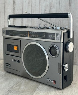SONY CF-1980V RADIO CASSETTE PLAYER FROM THE SHOWA ERA. EXCELLENT++++