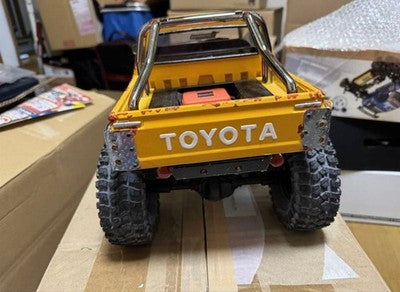 RC4WD C2X CRAWLER HILUX REAR BED CUSTOM W/ PROLINE TIRES ALUMINUM WHEELS 1/10
