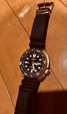 SEIKO PROSPEX SRPC44 AUTOMATIC DIVER 200M GOLD BLACK RARE BOX PAPERS 4R36 WATCH
