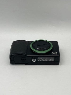 RICOH GR DIGITAL III DIGITAL CAMERA 10.0MP F1.9 28MM FROM JAPAN USED W/BATTERY