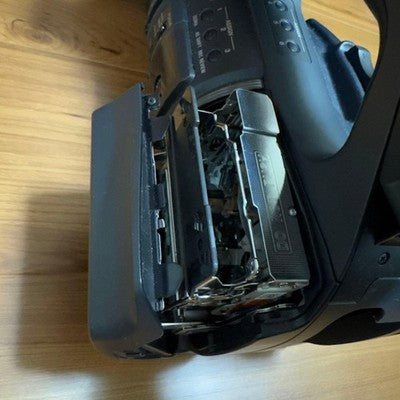 SONY HDR-FX1000 HDV CAMCORDER WITH ACCESSORY KIT BAG TAPES TESTED WORKING