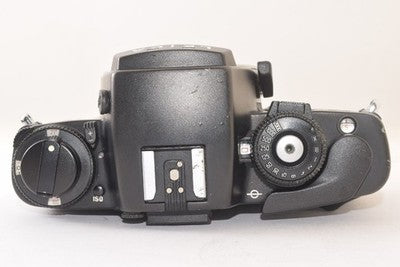 LEICA R6.2 BODY BLACK FILM SLR CAMERA MECHANICAL SHUTTER FOR PARTS NOT WORKING