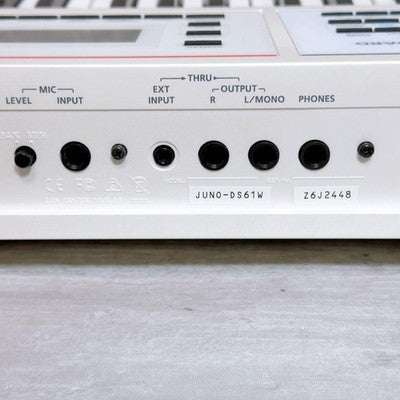 ROLAND JUNO-DS61 WHITE SYNTHESIZER 61 KEY KEYBOARD WITH PEDAL CASE EXCELLENT
