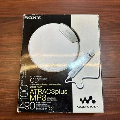 SONY CD WALKMAN D-NE820 ATRAC3PLUS MP3 PLAYER EXCELLENT UNUSED /W BOX JAPAN
