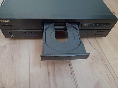 TEAC CD-P4500 CD PLAYER DECK WITH PITCH CONTROL WORKING TESTED VINTAGE JAPAN