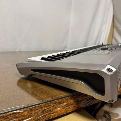 ROLAND FANTOM X7 76 KEY WORKSTATION SYNTHESIZER KEYBOARD TESTED WORKING