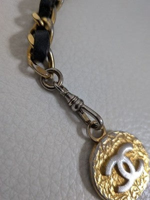 CHANEL VINTAGE GOLD BLACK CHAIN BELT LEATHER METAL WOMEN'S AUTHENTIC USED BAG