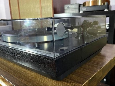 THORENS TD320 SME 3009-R BLACK RECORD PLAYER WITH INSTRUCTION MANUAL