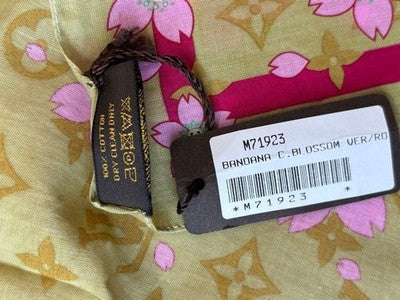 LOUIS VUITTON X TAKASHI MURAKAMI CHERRY BLOSSOM SCARF HANDKERCHIEF PINK M71921