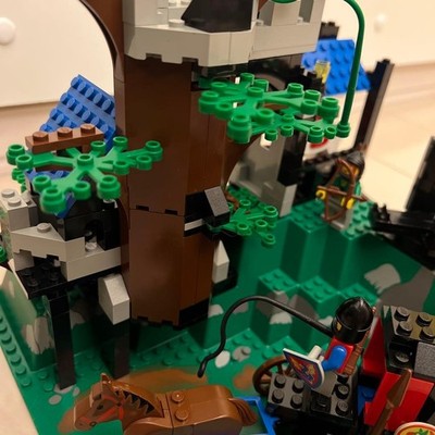 LEGO 6079 ELKWOOD FORTRESS OLD FORESTMAN SET - INCOMPLETE, NO BOX/INSTRUCTIONS