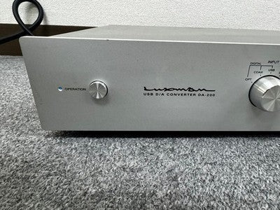 LUXMAN DA-200 HEADPHONE AMPLIFIER USB-DAC SILVER - EXCELLENT+++++