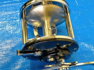 PENN LONGBACH65 DOUBLE-AXIS REEL GEAR RATIO: 1:2.5 BIG GAME FISHING MADE IN USA